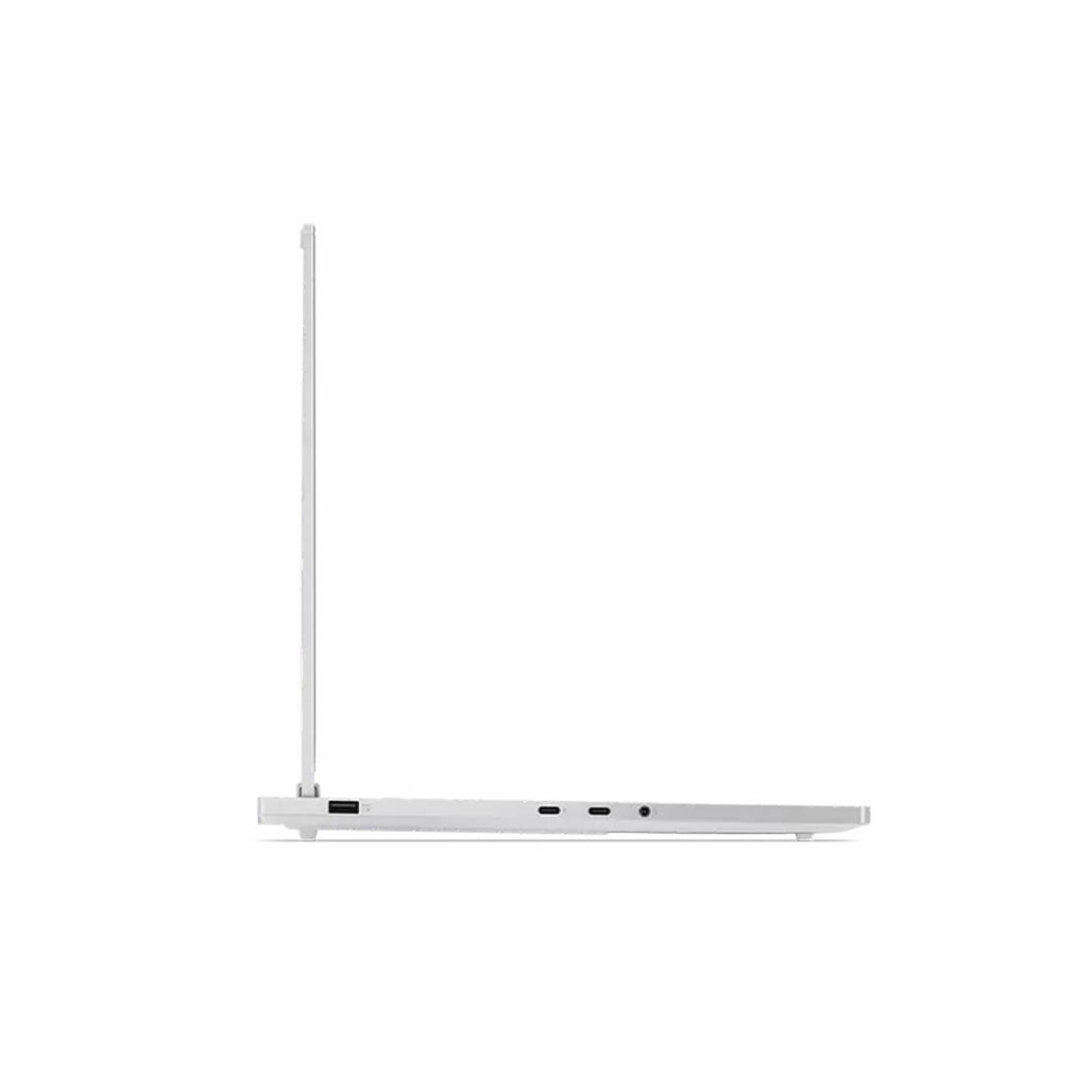 Lenovo Legion 7 16IAX10 Glacier White