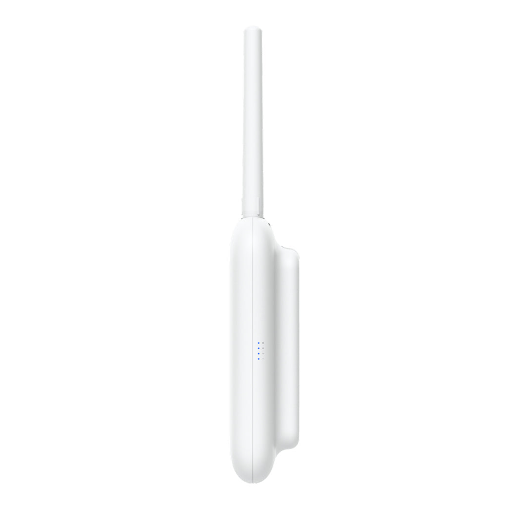 Ubiquiti UniFi U7 Outdoor antenna side view