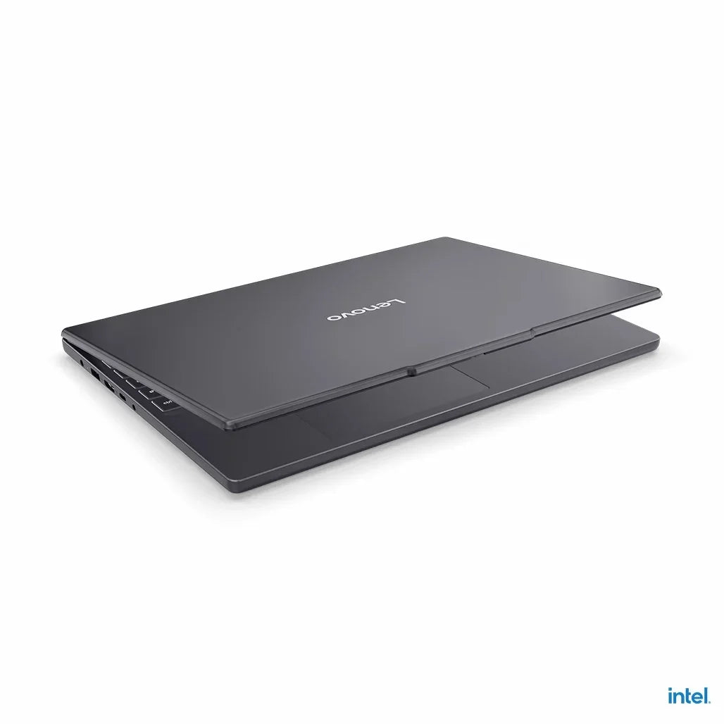 Lenovo IdeaPad Slim 3 15IRH10 closed