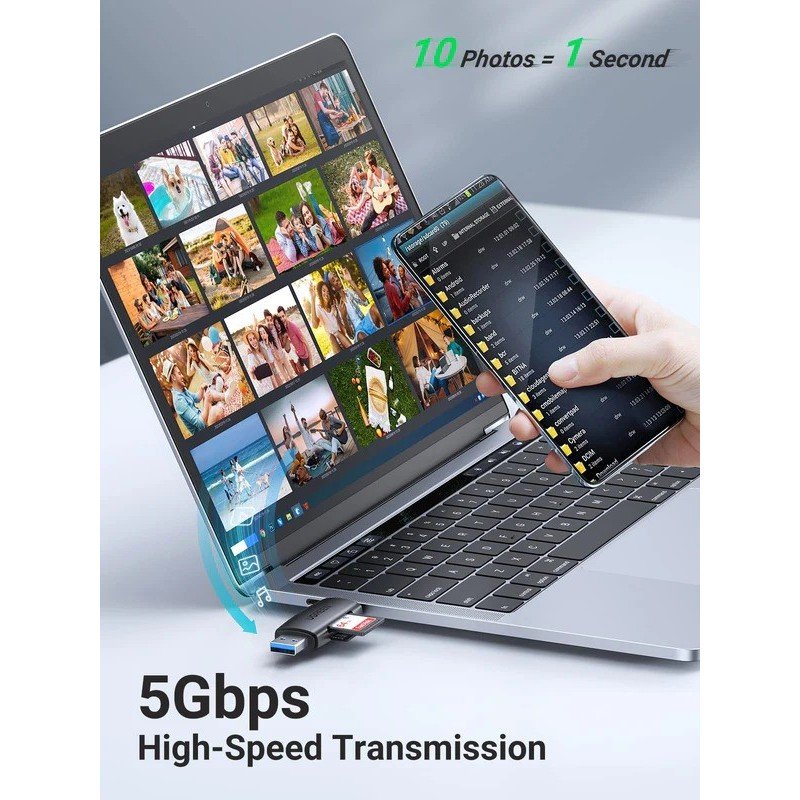 UGREEN CM304 Card Reader - angle view